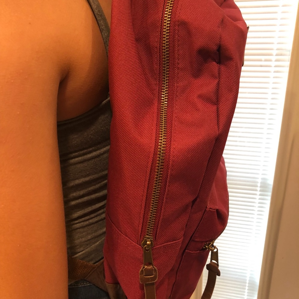 Backpack - Picture 2 of 5